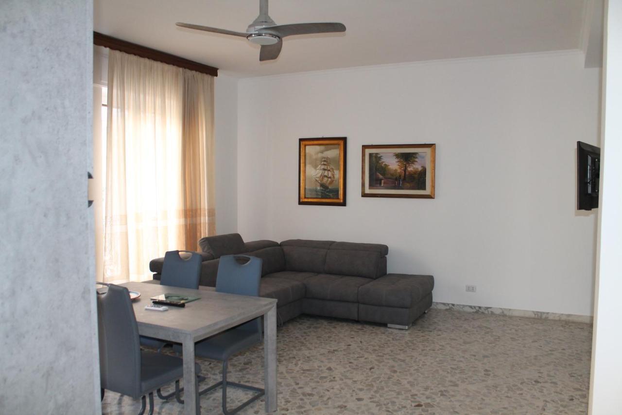 Casa Giali - Sea ​​View Home For Family Giovinazzo Exteriör bild
